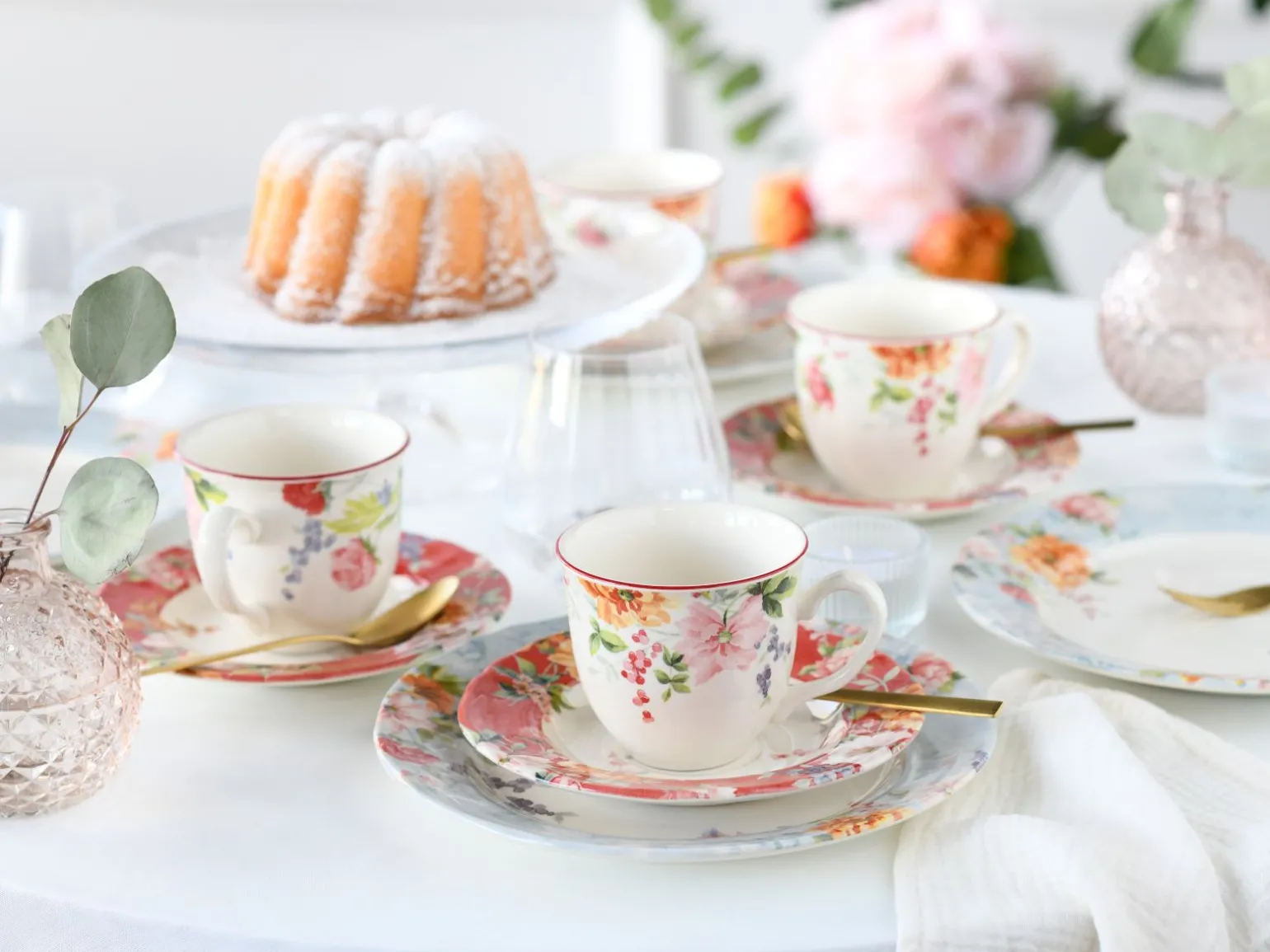 Crimson - Kaffeeservice 18-tlg - creme