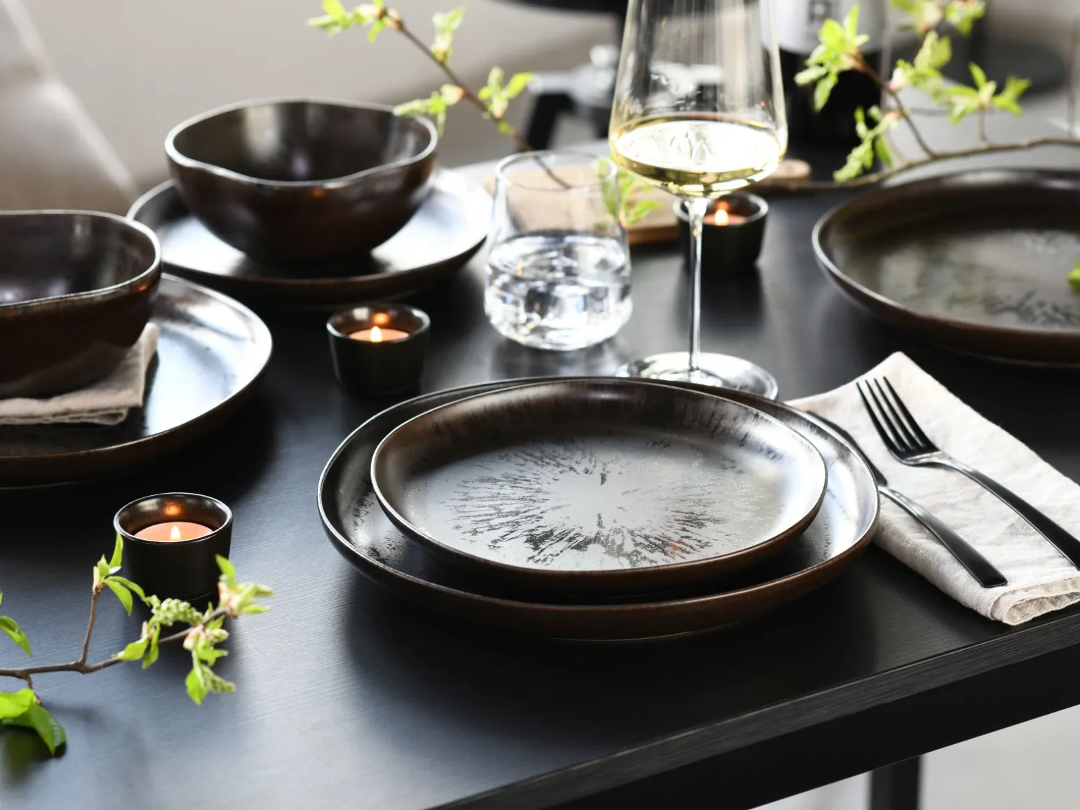 Natura - Tellerset - Black
