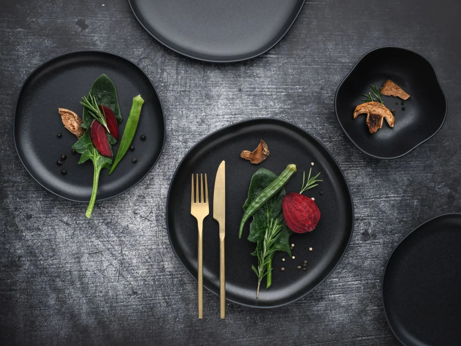 Natura - Tellerset - Black