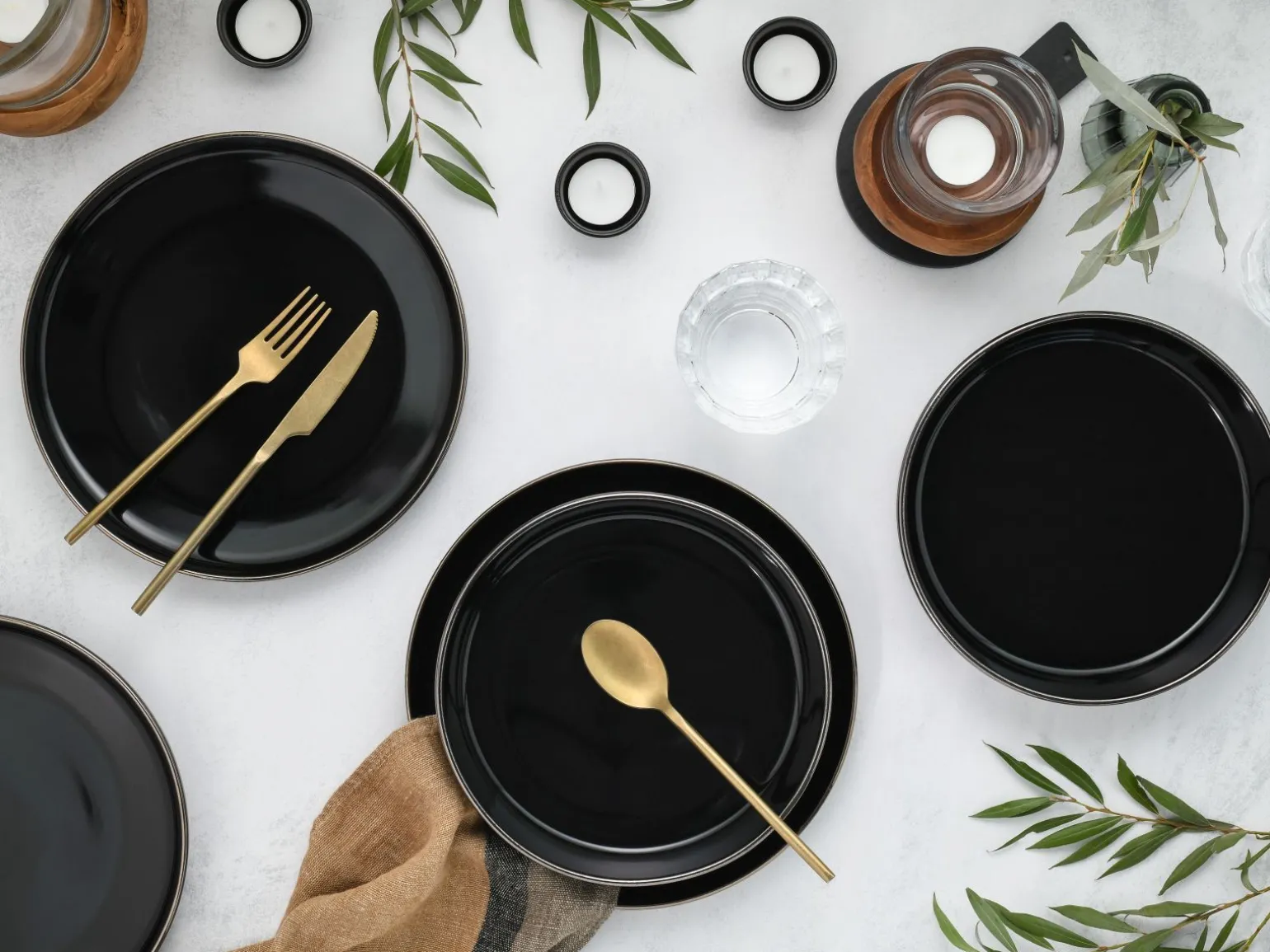 Nordic Festive - Tafelservice 12-tlg - Schwarz