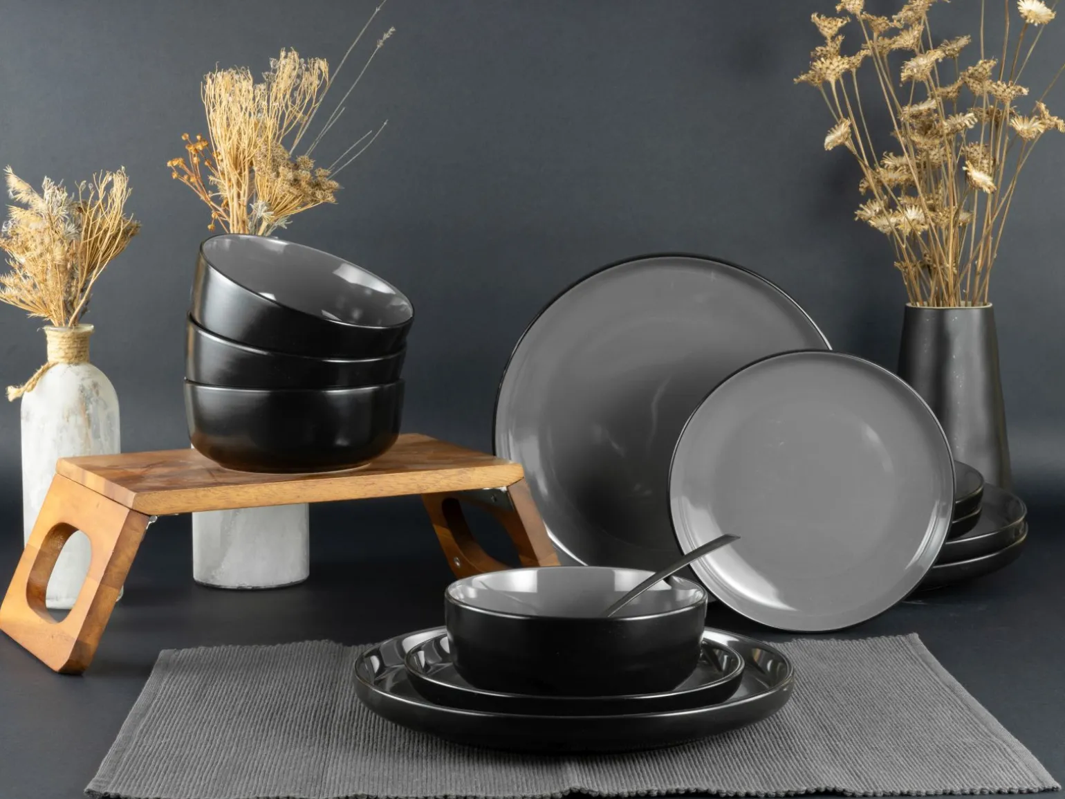 Nordic - Tellerset 12-tlg - Cool Black
